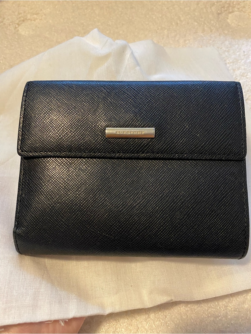 Burberry Black Trifold Wallet Silver Hardware nova check lining unisex